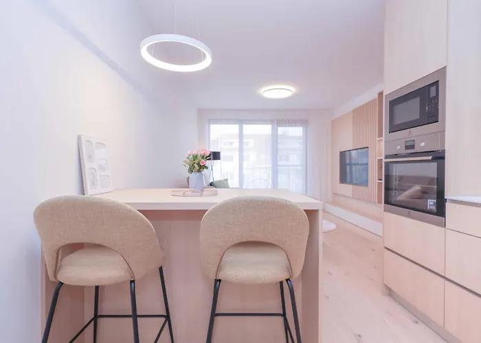 Fresh & Modern Zwirn Oasis - Free Parking *