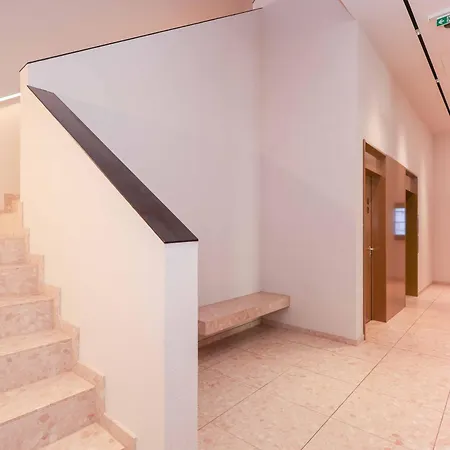 Fresh & Modern Zwirn Oasis - Free Parking *